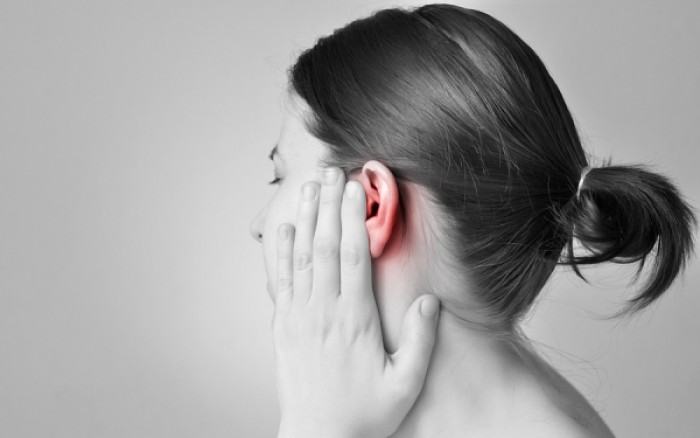 Πόνος στο αυτί: Λοίμωξη ή ωτίτιδα; Πως θα τα ξεχωρίσεις