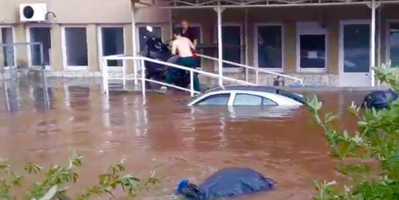 Εικόνες σοκ από το Νοσοκομείο "Σωτηρία" μετά τις πλημμύρες στην Αττική!