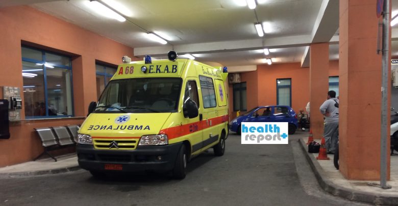 Μπλοκάρουν τα ασθενοφόρα του ΕΚΑΒ στους μποτιλιαρισμένους δρόμους – Νοσοκομείο Σωτηρία προς Νοσοκομείο Γεννηματάς 20 λεπτά